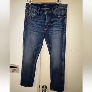 Level 99 Women’s Loose Fit Denim Jeans Size 27